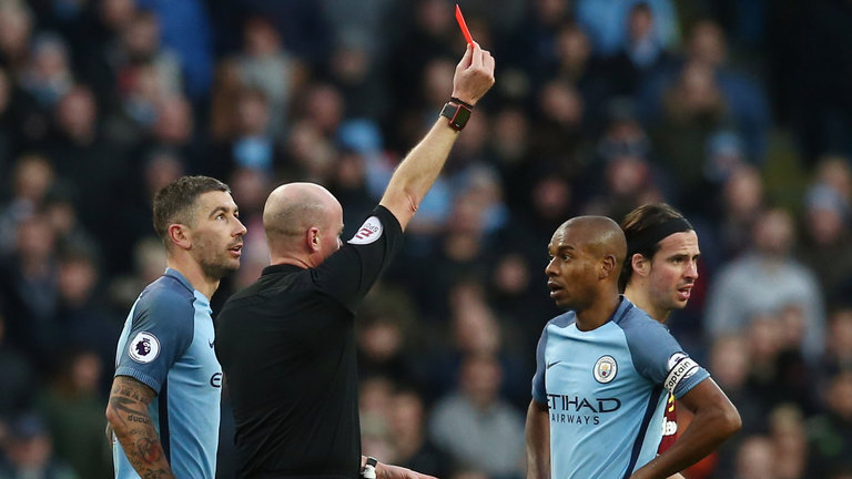 Ảnh bài viết Chính thức: Sao Man City bị treo giò 4 trận 