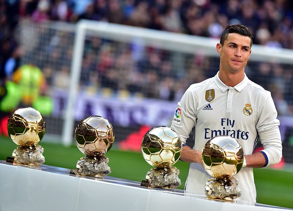 5 điểm nhấn Real Madrid 5-0 Granada: Vinh danh Cristiano Ronaldo