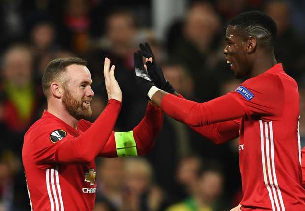 Rooney chính thức san bằng kỷ lục của Sir Bobby