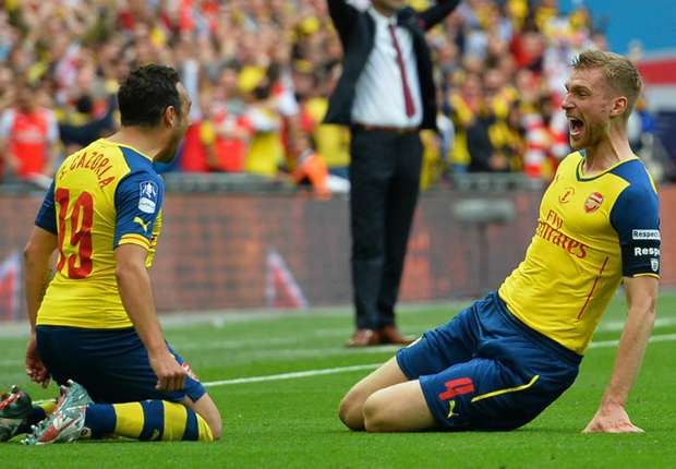 Wenger xác nhận sắp trói chân 2 học trò, không có Sanchez