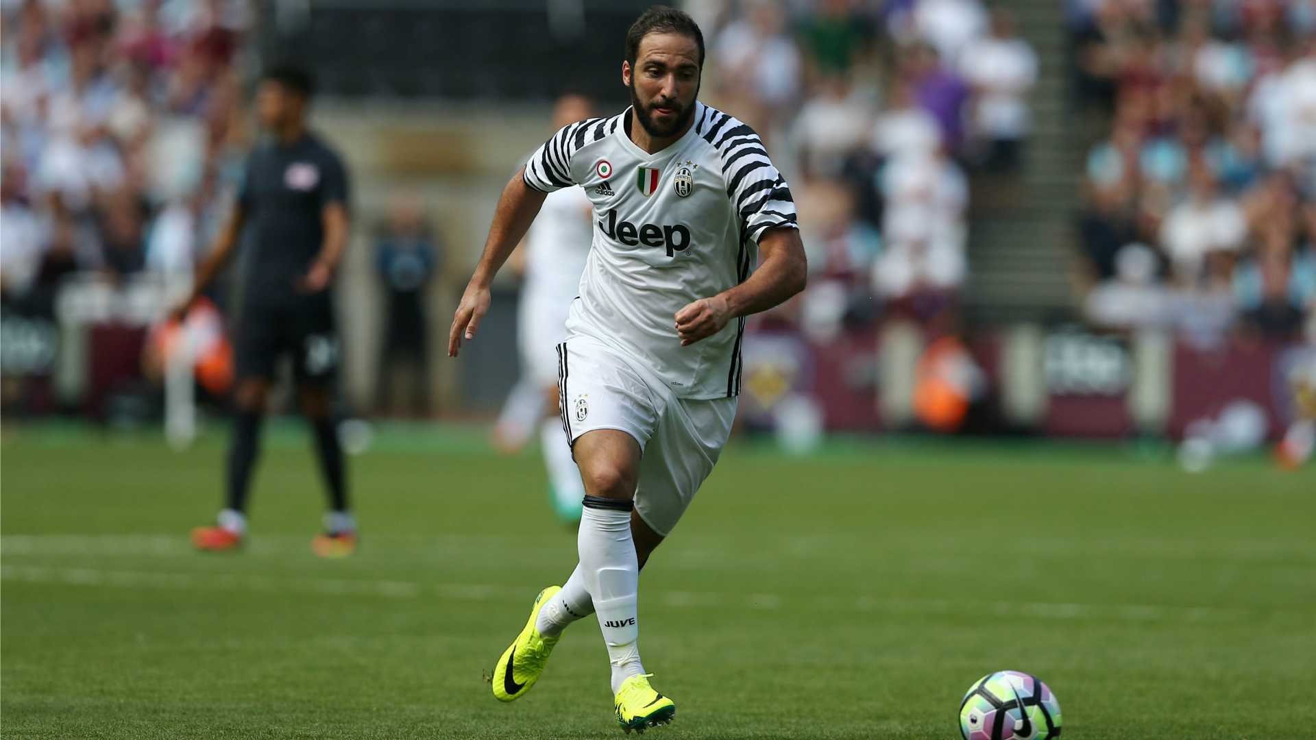 Top 10 ngôi sao đua tranh danh hiệu Vua phá lưới Serie A: Higuain tận thứ 5