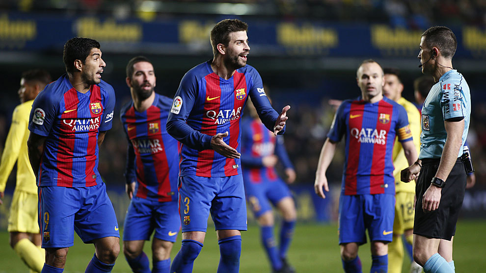 Cầu thủ Barca GIẬN DỮ: Trọng tài là nỗi xấu hổ