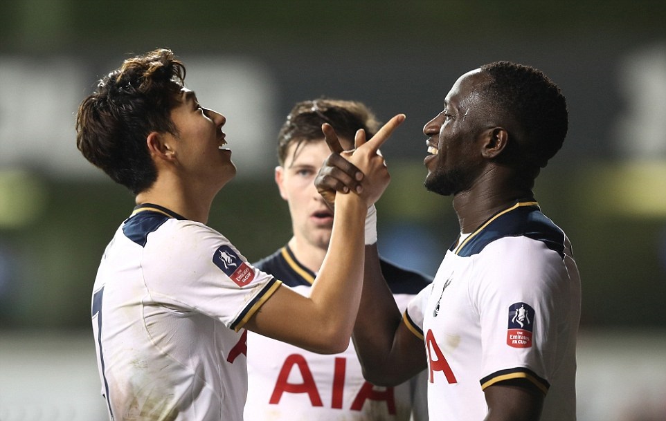 Ảnh bài viết Chùm ảnh: Tottenham 'thu phục' Aston Villa trên sân nhà