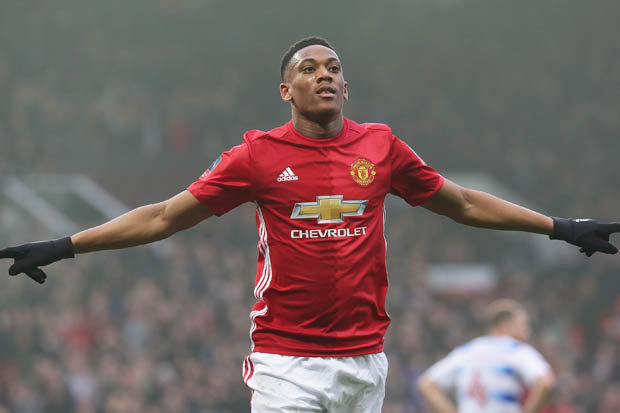 Ảnh bài viết Góc nhìn: Ibra - 'Vị lãnh chúa' kìm hãm Martial