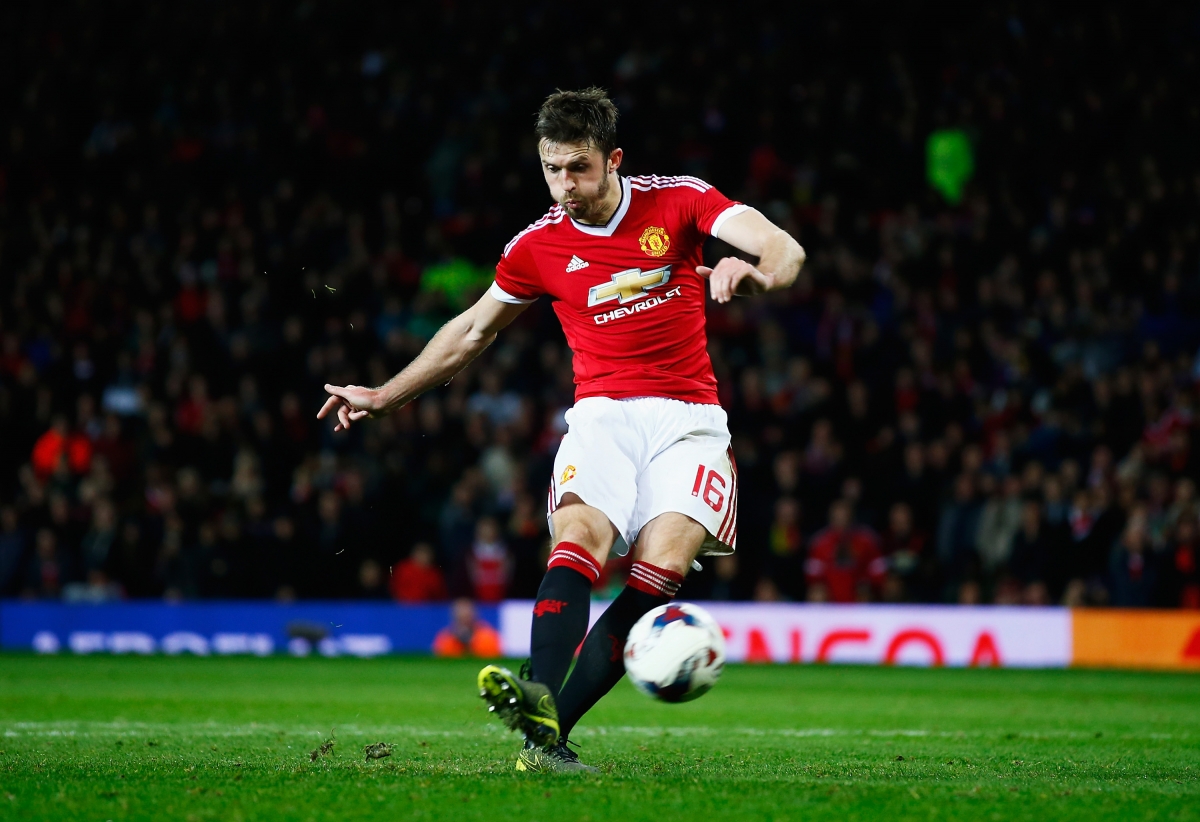 Đi tìm lời giải cho vị trí tiền vệ mỏ neo tại Manchester United
