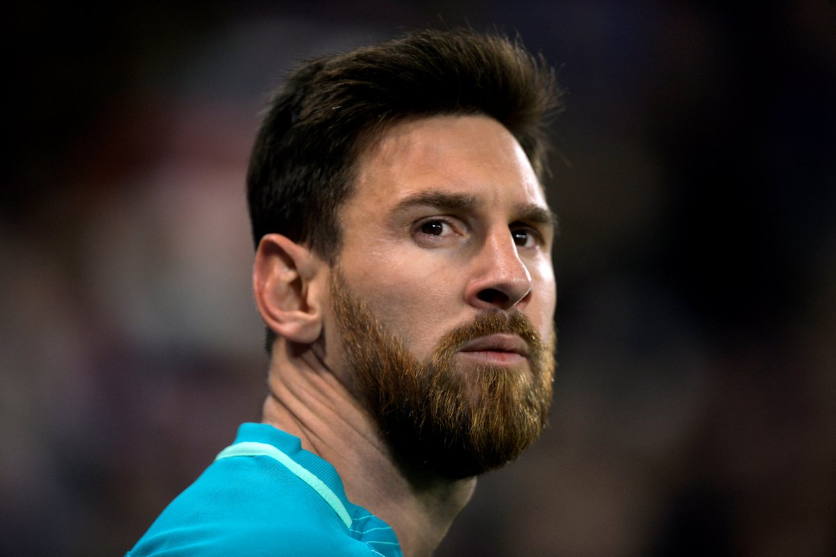 Tẩy chay FIFA, Messi bị chỉ trích