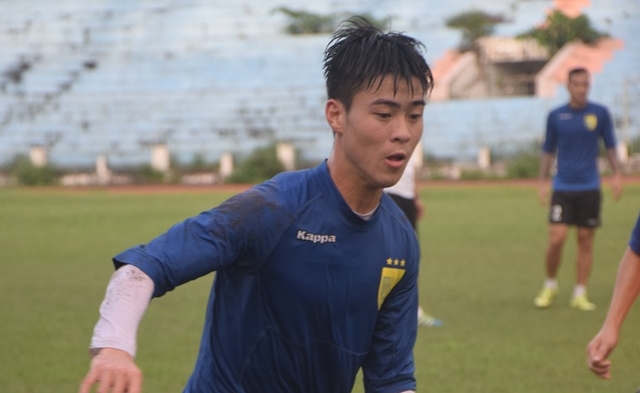 Đỗ Duy Mạnh: “V-League là một môi trường khắc nghiệt”