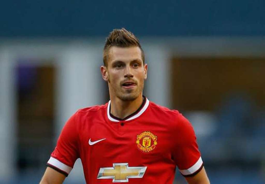 Ảnh bài viết Mourinho chính thức xác nhận bến đỗ mới cho Schneiderlin