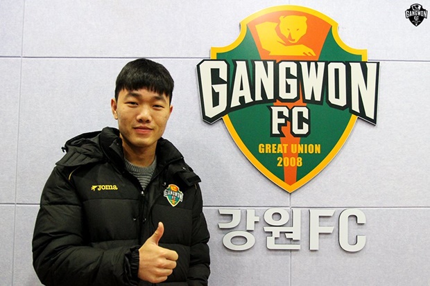Những hình ảnh độc đáo của Xuân Trường ở Gangwon FC