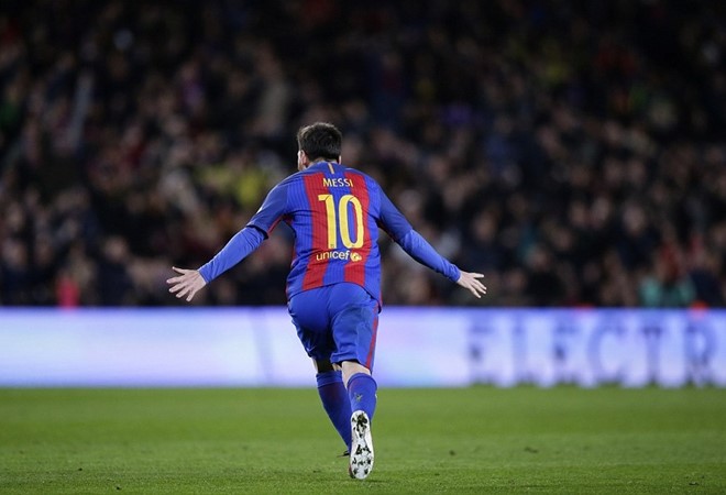 Barca lại trên đôi chân Messi