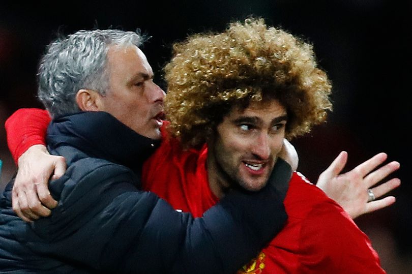Ảnh bài viết Man United kích hoạt điều khoản giữ chân Fellaini