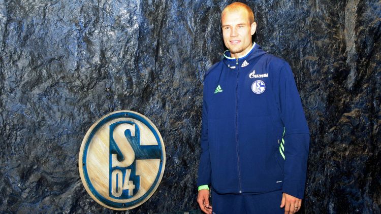 Badstuber nói gì khi đầu quân Schalke?