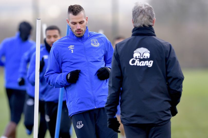 Ảnh bài viết Vừa tới Everton, Schneiderlin đã lập ngay siêu phẩm