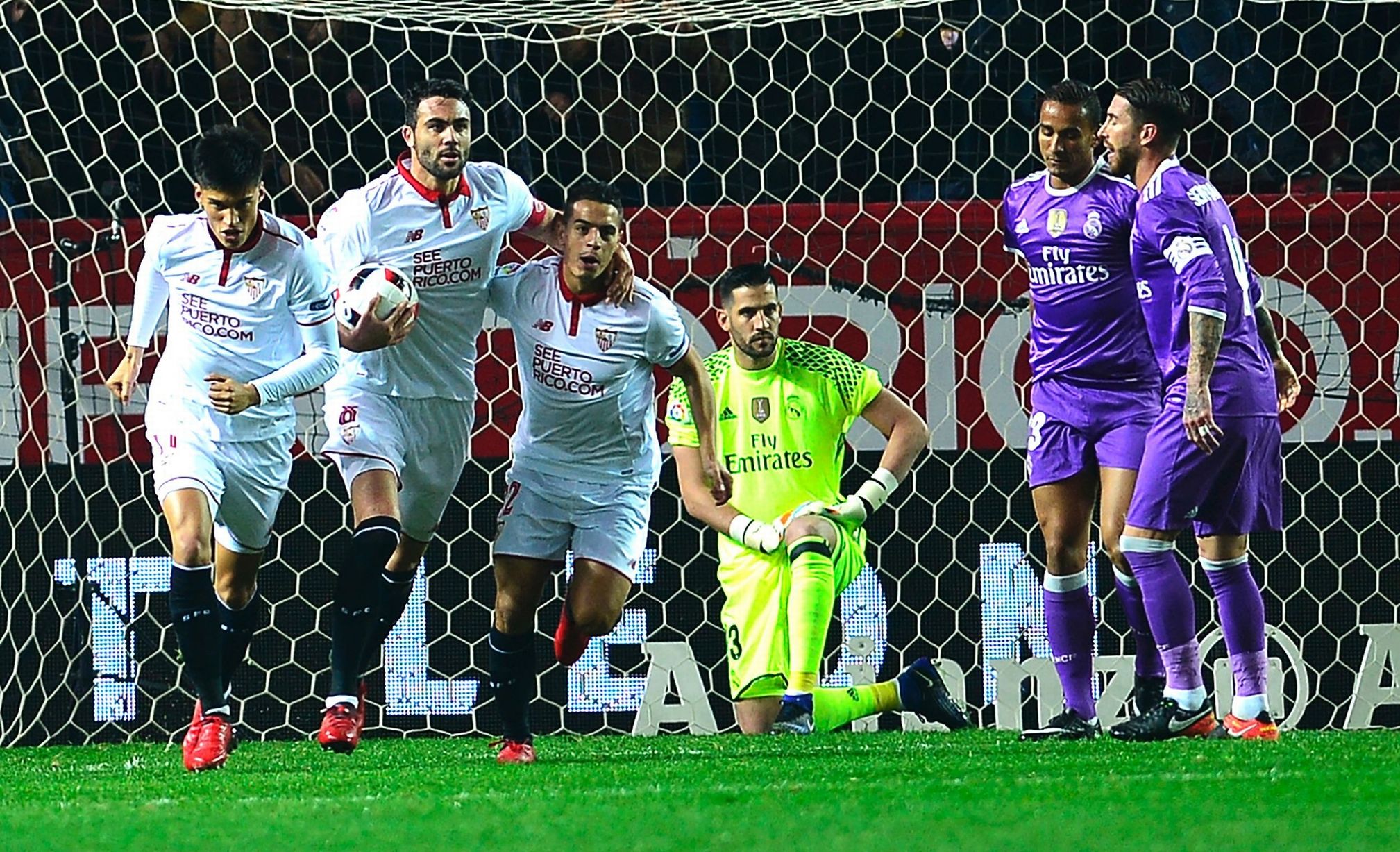 02h45 ngày 16/01, Sevilla vs Real Madrid: Phục hận ngày tái đấu