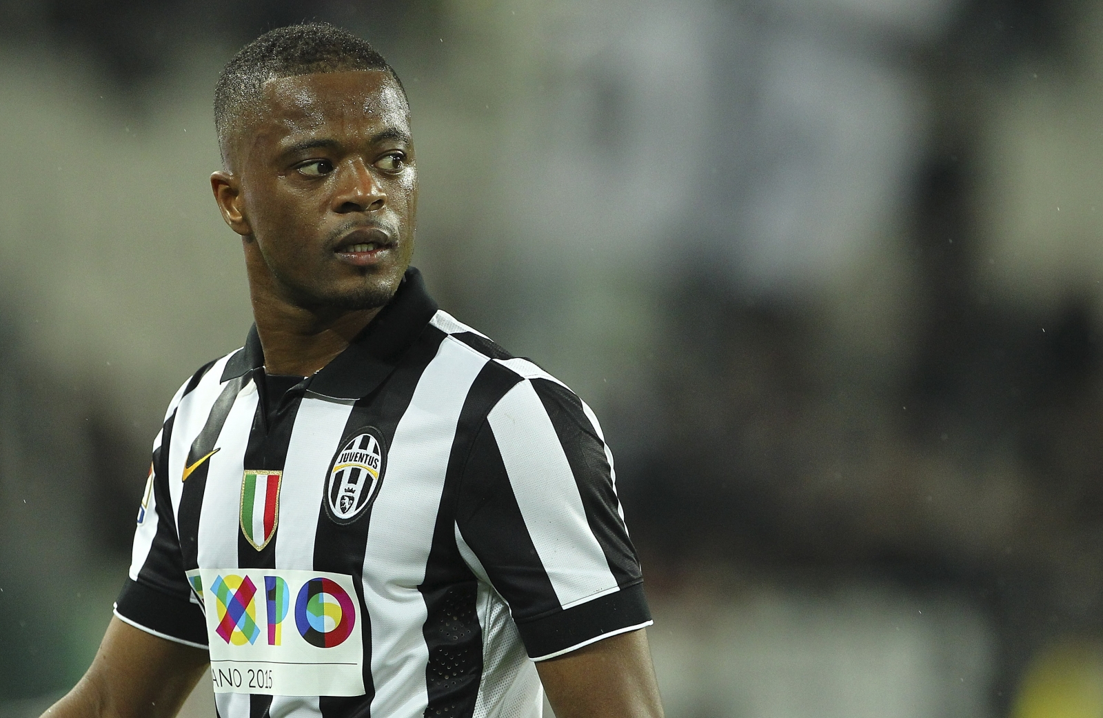Evra tiếp tục bị Juventus bỏ rơi