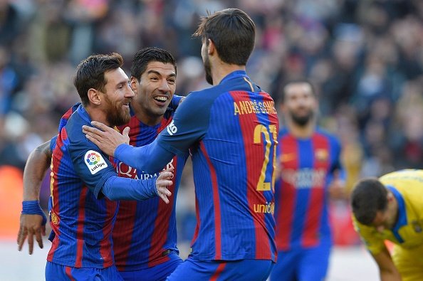 Hạ Las Palmas, Messi đạt thêm cột mốc khủng