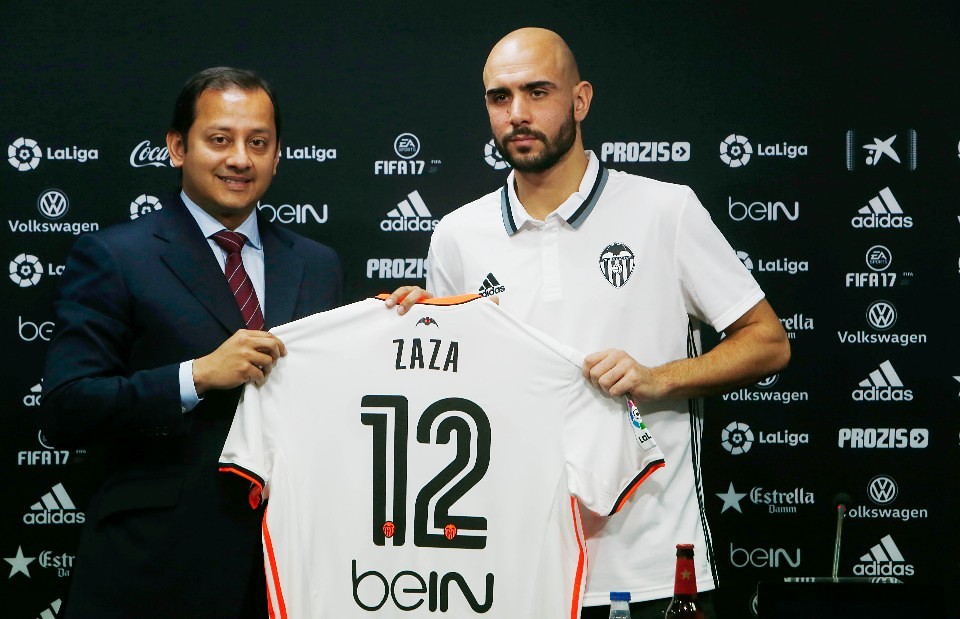 'Hàng dạt trôi' của Juventus chính thức ra mắt Valencia