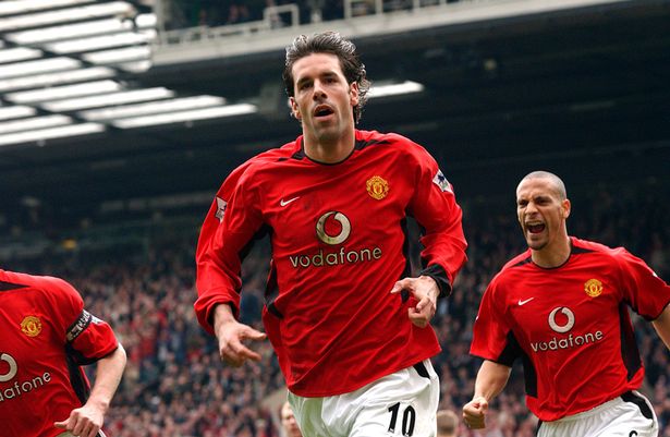Bàn thắng kinh điển: Ruud van Nistelrooy vs Fulham