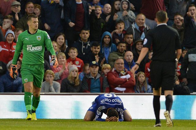 Ảnh bài viết Đội nào bị phạt vì ăn vạ nhiều nhất Ngoại hạng Anh?