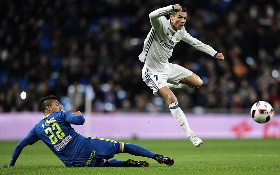 22h15 ngày 21/01, Real Madrid vs Malaga: Kền kền trút giận?