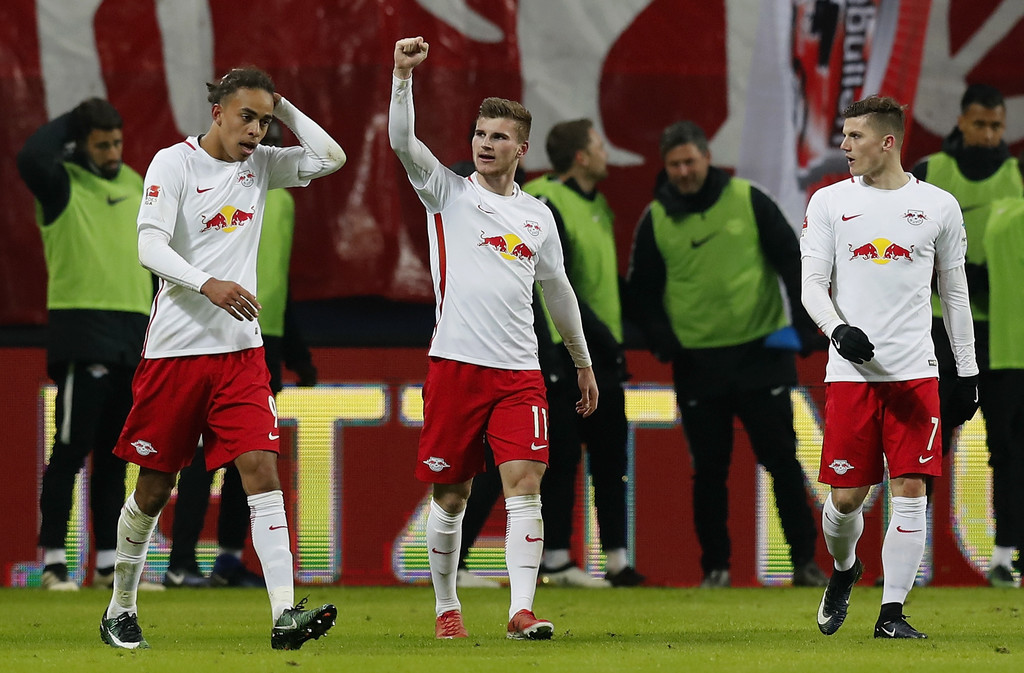 Ảnh bài viết Chùm ảnh: Leipzig đè bẹp Frankfurt, viết tiếp giấc mơ ở Bundesliga