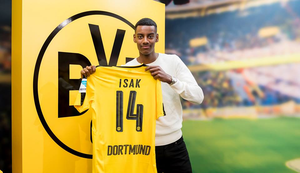 'Ibra mới' Alexander Isak rạng ngời trong áo đấu Dortmund