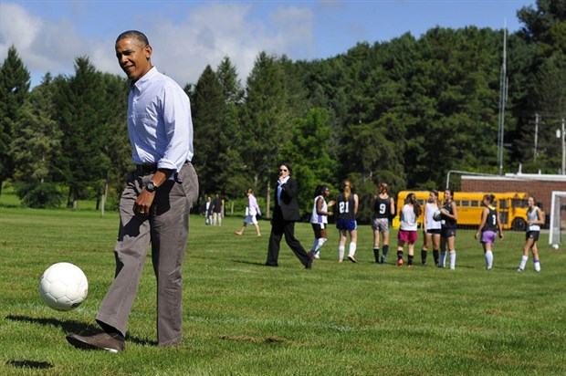 Obama và những khoảnh khắc đam mê bên trái bóng tròn