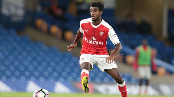 Thần đồng Mỹ sắp rời Arsenal