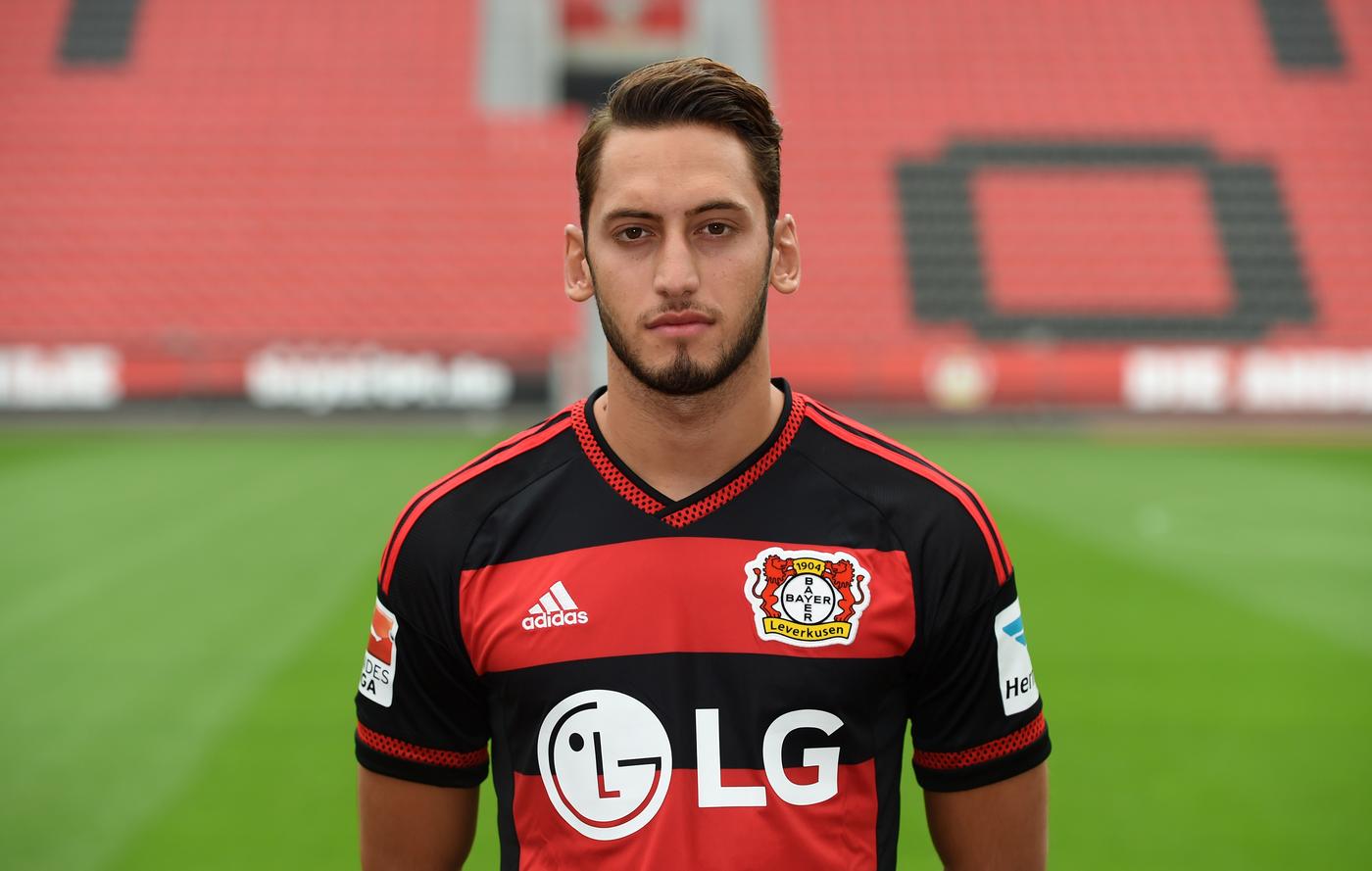Ảnh bài viết Hakan Calhanoglu và 10 pha sút phạt đỉnh nhất sự nghiệp