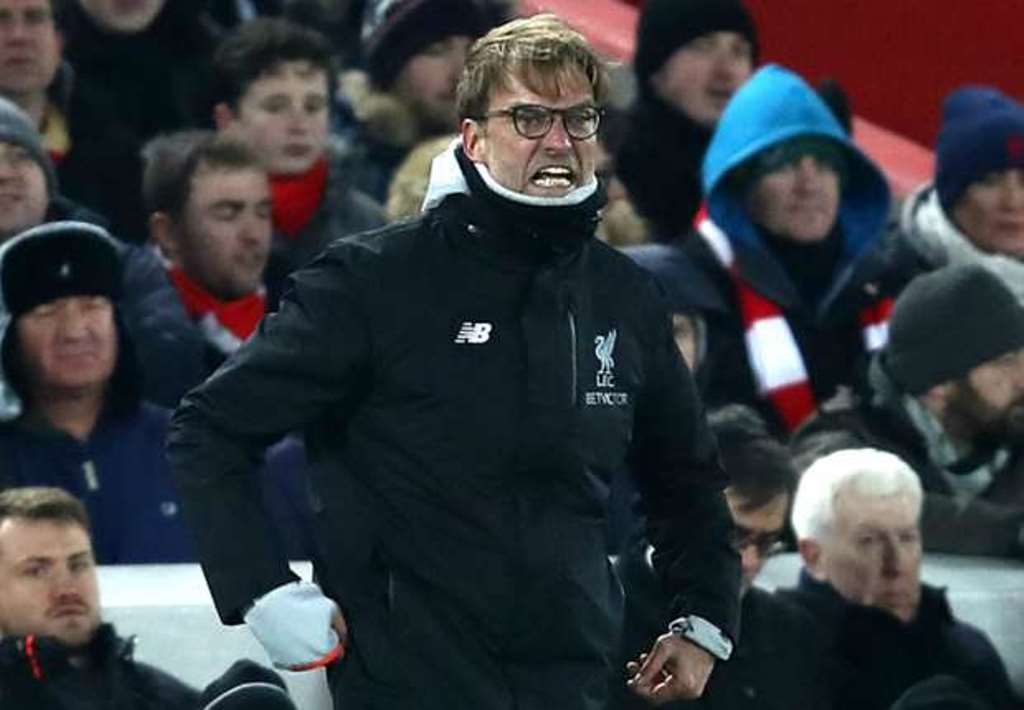 Thua Southampton, Juergen Klopp lôi Man United và trọng tài để đổ lỗi
