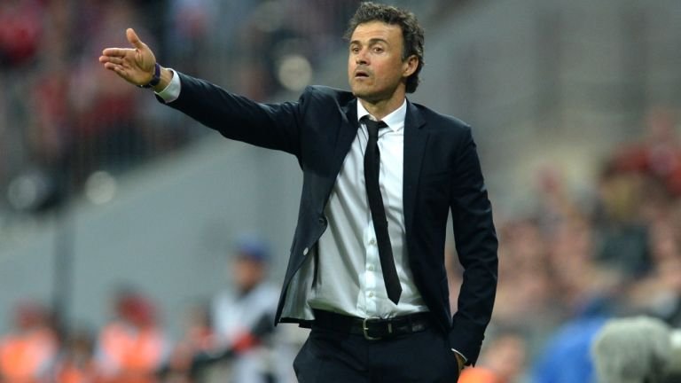 Điểm tin sáng 27/01: Man Utd vào Chung kết; Lộ danh tính người thay Luis Enrique