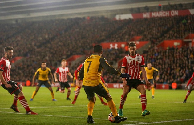 Ảnh bài viết Southampton bị Pháo thủ bắn tơi tả