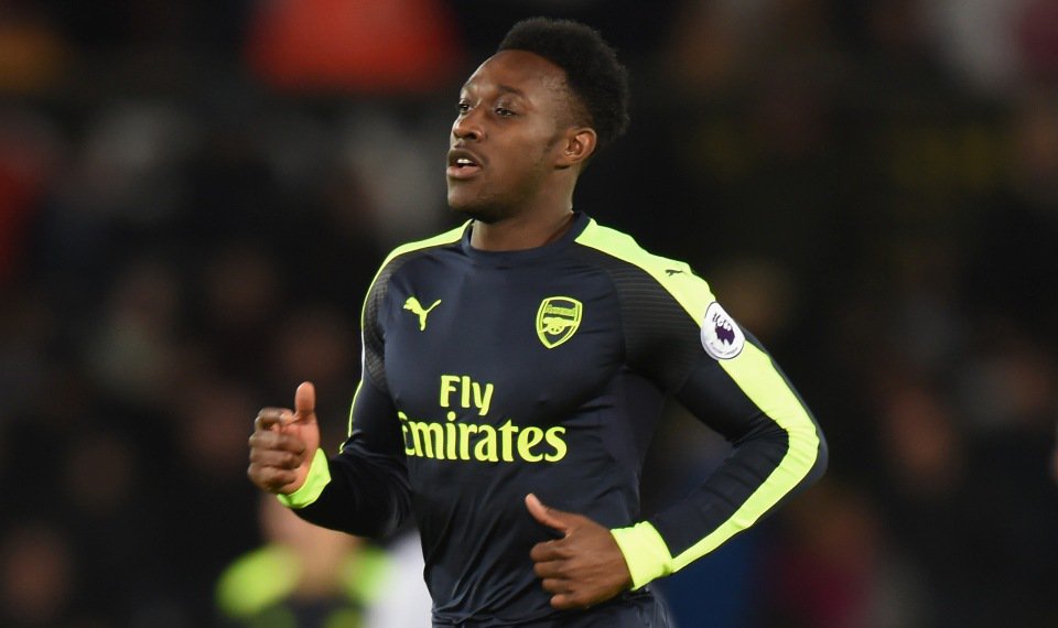 Wenger thừa nhận 'sốc' vì Welbeck