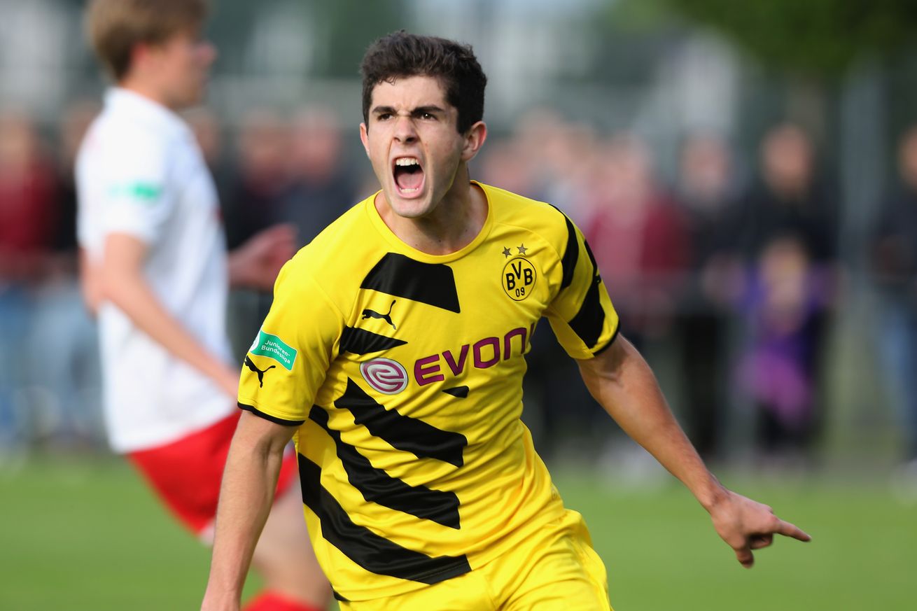 Christian Pulisic: Sao trẻ Dortmund khiến Liverpool mê mẩn