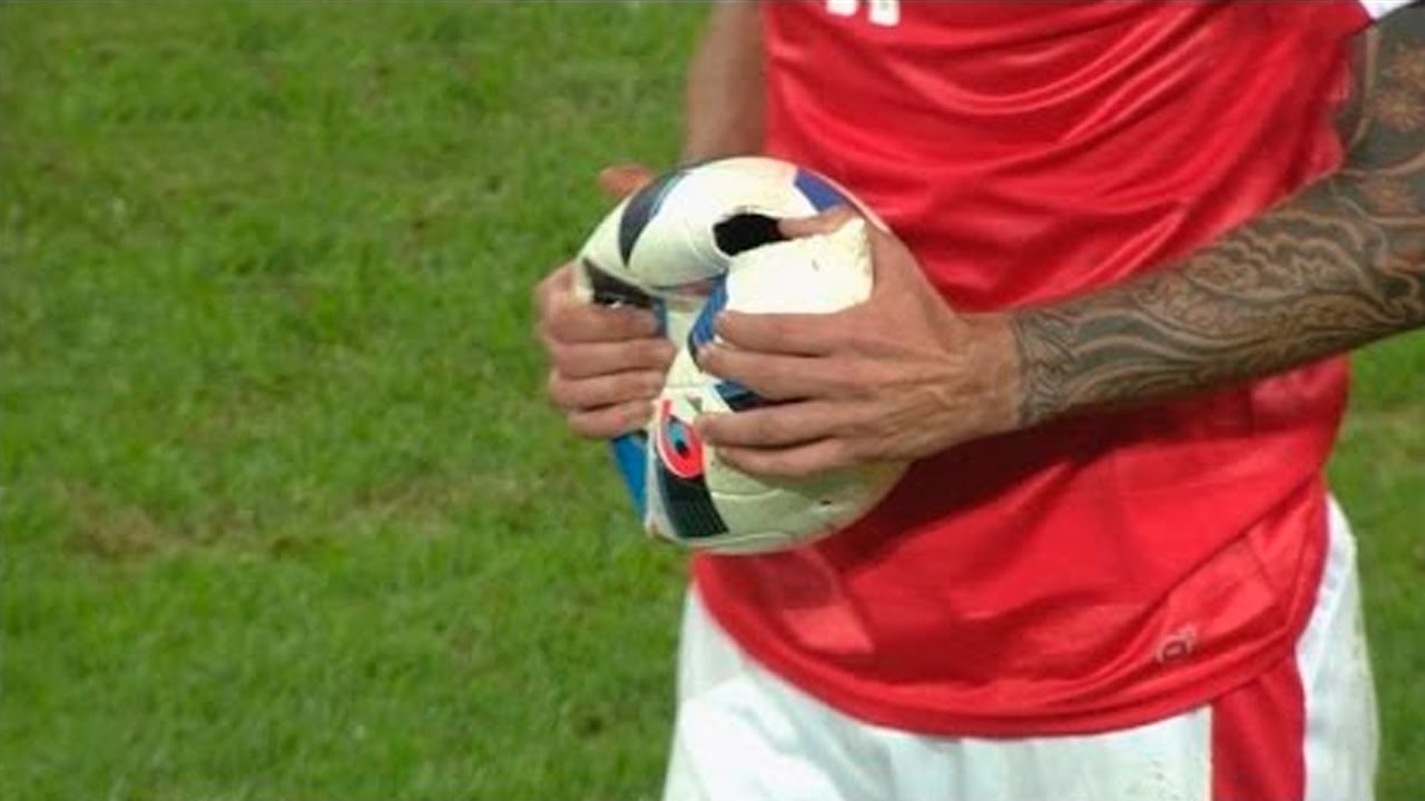 Ảnh bài viết Hài hước những tình huống làm lủng cả bóng