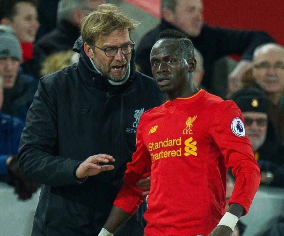 Ảnh bài viết Máy bay gặp sự cố, Mane có thể không dự trận Liverpool - Chelsea 