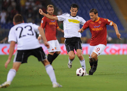 02h45 ngày 02/02, AS Roma vs Cesena: Có kịp gượng dậy?