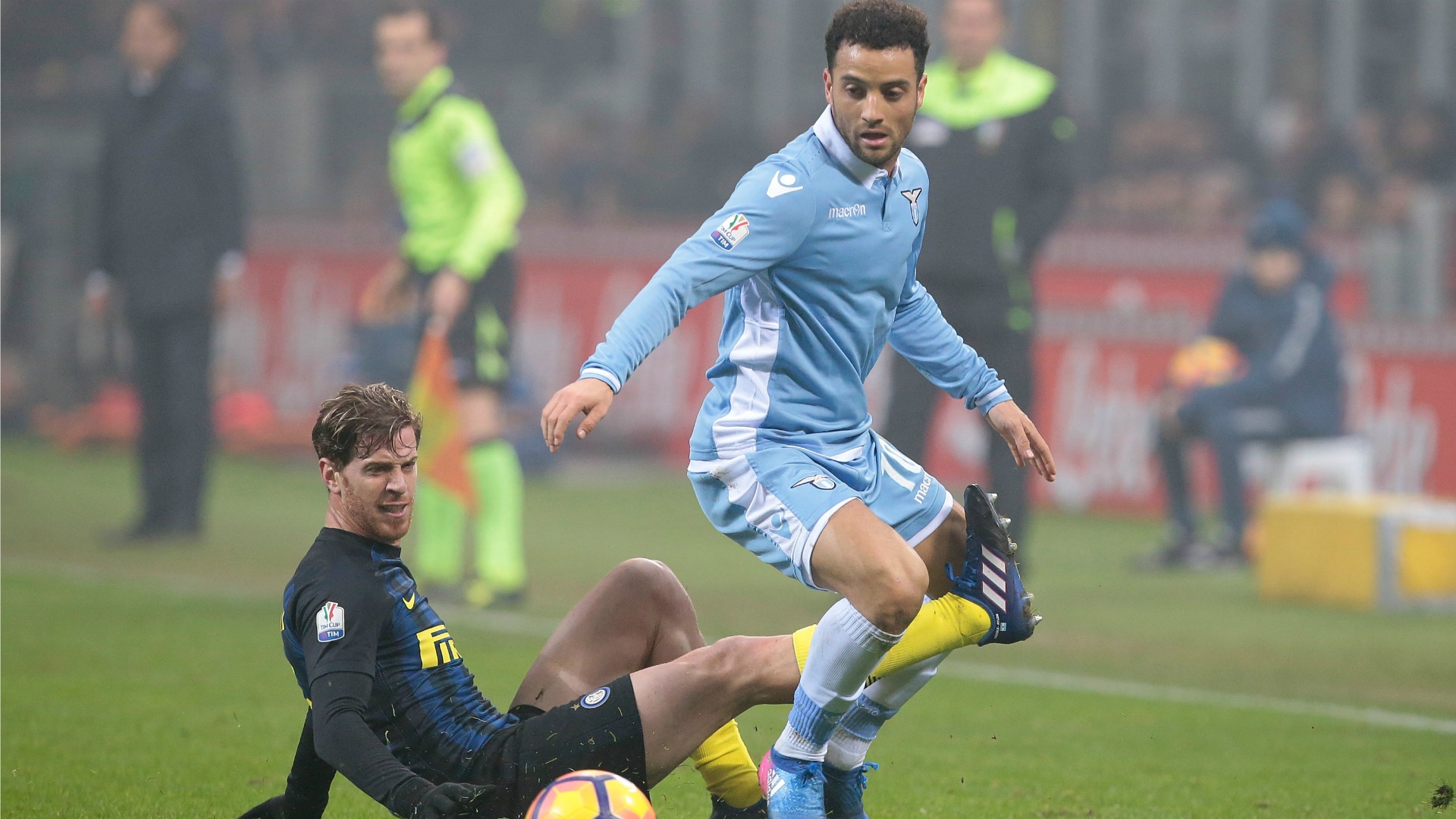 Miranda hóa tội đồ, Inter bị đá văng khỏi Cúp Quốc gia Italia