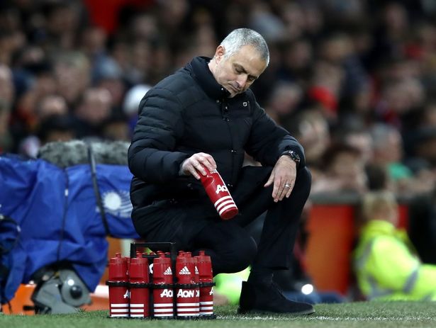 Ảnh bài viết Chùm ảnh: Những sắc thái thú vị của Mourinho trong trận hòa trước Hull City