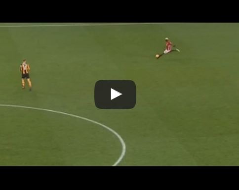 Ảnh bài viết Đường chuyền dài cực đỉnh của Paul Pogba vs Hull City