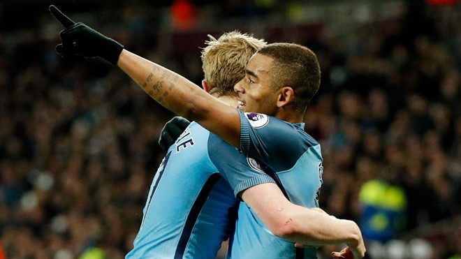 20 khoảnh khắc ấn tượng nhất vòng 23 Premier League