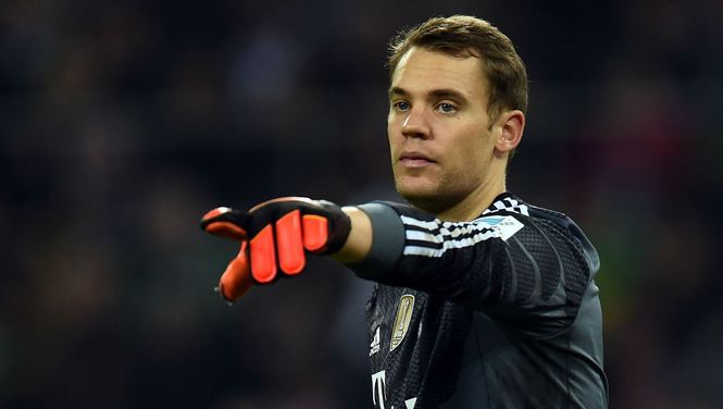 Khi Manuel Neuer đối đầu với những chuyên gia sút phạt