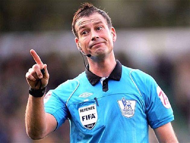 Ảnh bài viết Những khoảnh khắc hài hước của trọng tài