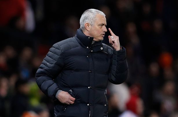 Ảnh bài viết 'Hủy diệt' Leicester, Mourinho thách thức top 4