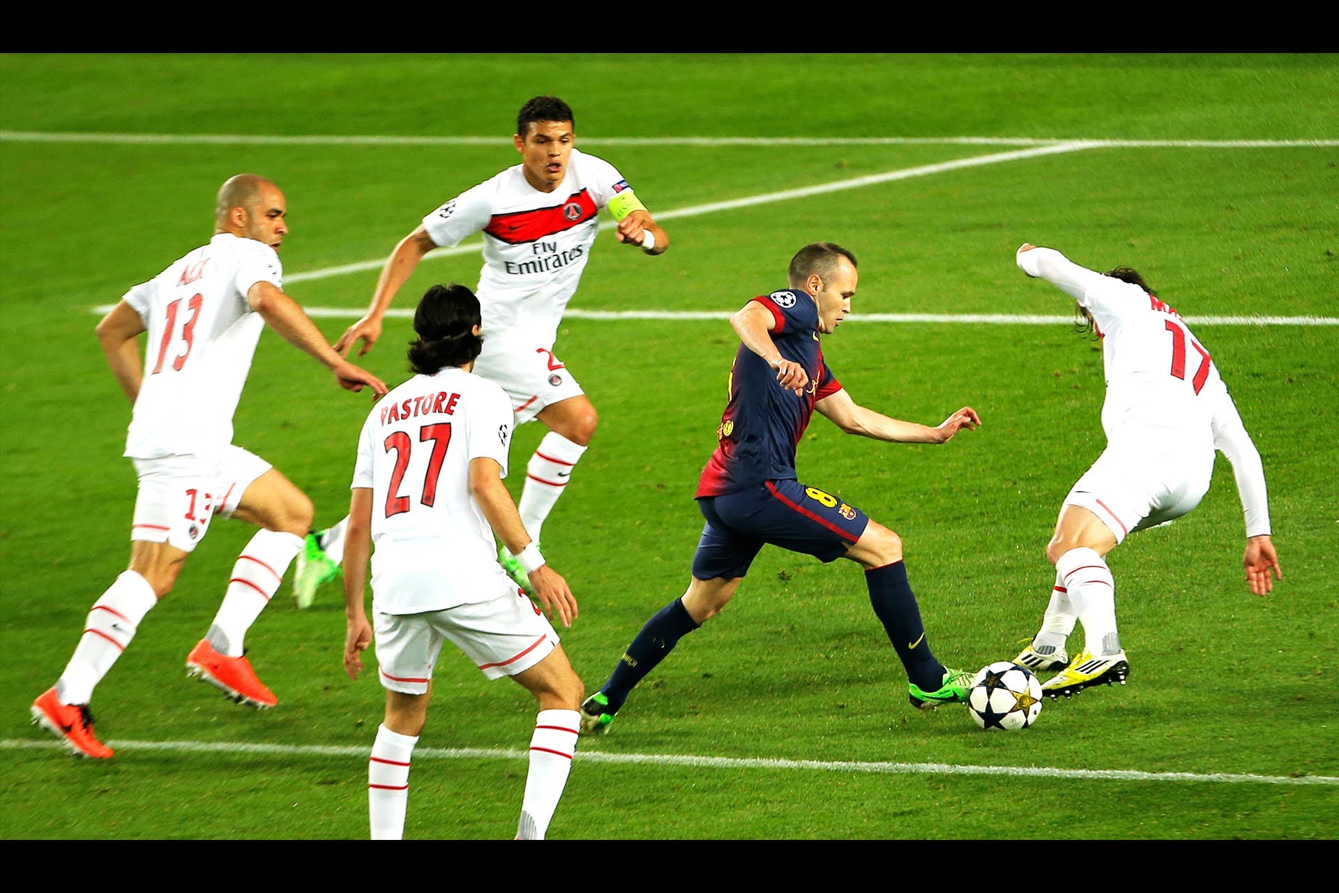 Ảnh bài viết Đẳng cấp giữ bóng 'dính như keo' của Andres Iniesta