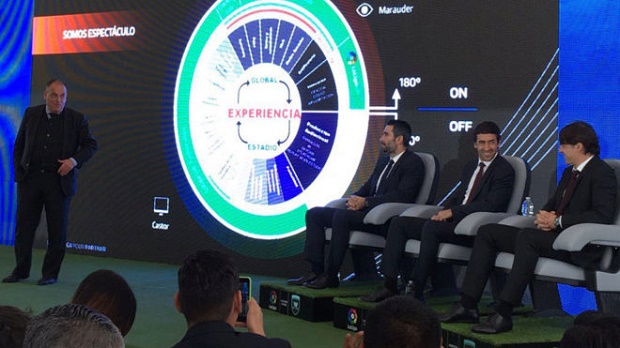 'Chúa nhẫn' tiếp tục ca ngợi Messi, 'chọc tức' CĐV Real