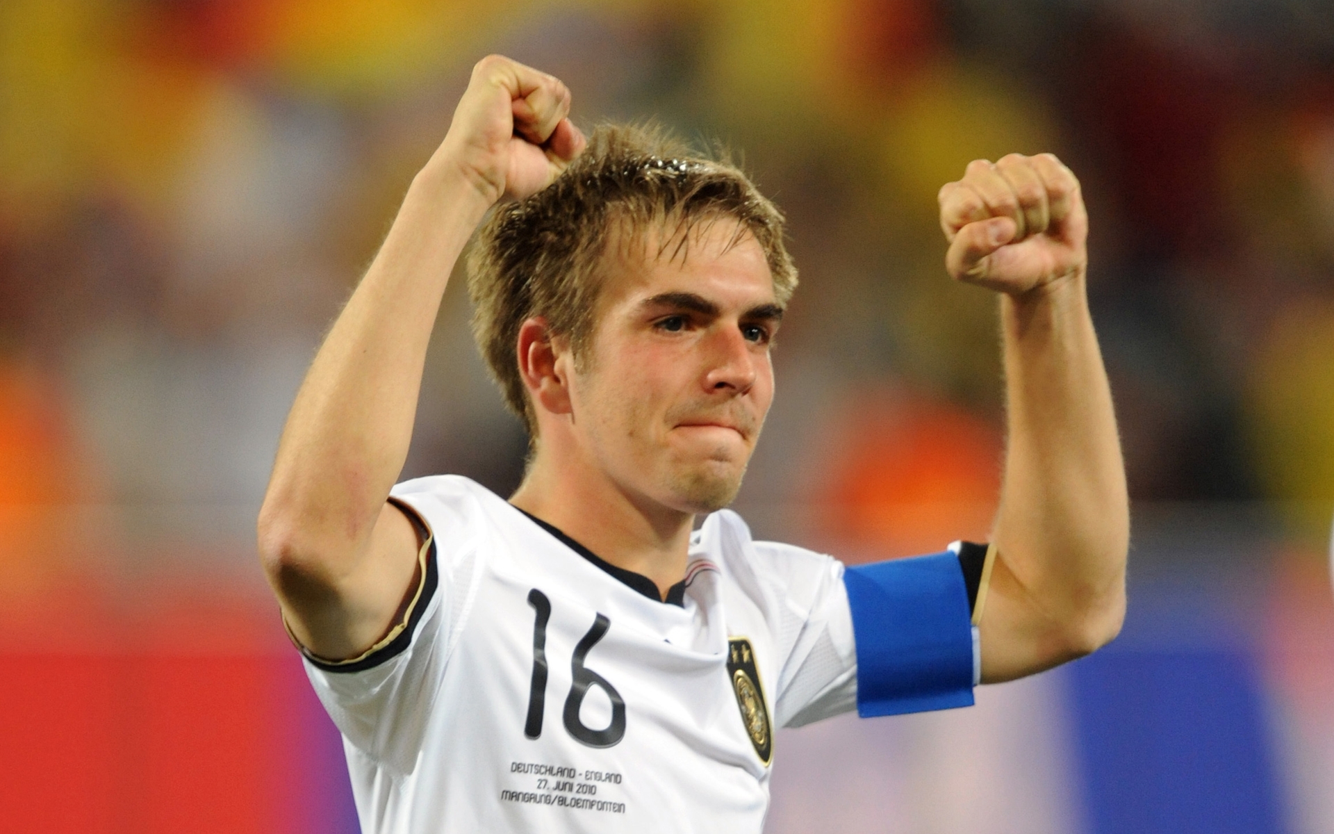 Lahm, Iniesta và những danh thủ nói KHÔNG với thẻ đỏ