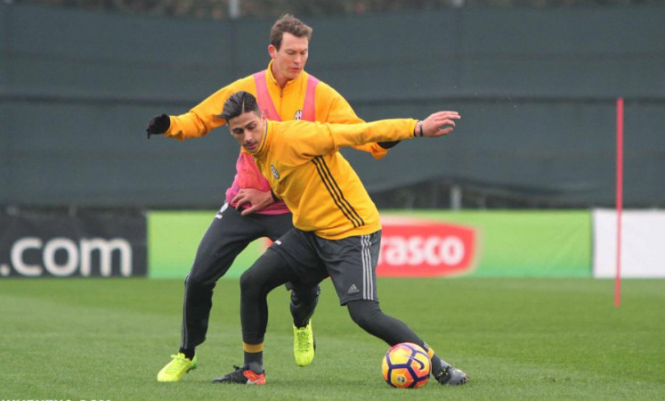 Ảnh bài viết Bỏ chiến thuật, sao Juventus tập trung luyện đấu tay đôi