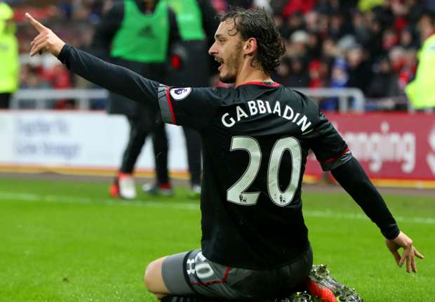 Cú đúp của Manolo Gabbiadini trước Sunderland