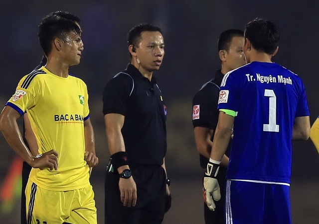 SLNA thua đau: Trách người và trách cả mình